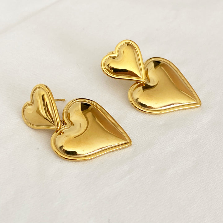 LOVE GOLD EARRINGS